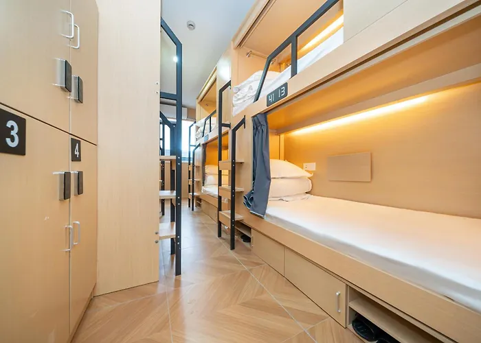 Denpa Inn - Zhenbei Subway Station Meichuan Road Pedestrian Street Branch