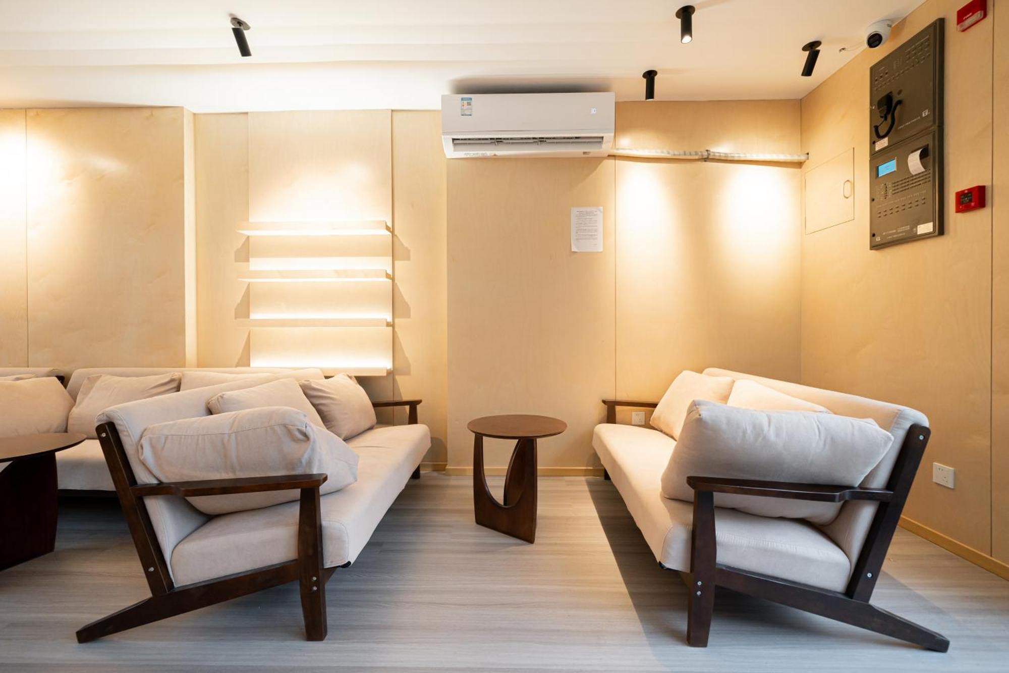 Denpa - Zhenbei Subway Station Meichuan Road Pedestrian Street Branch Hostel