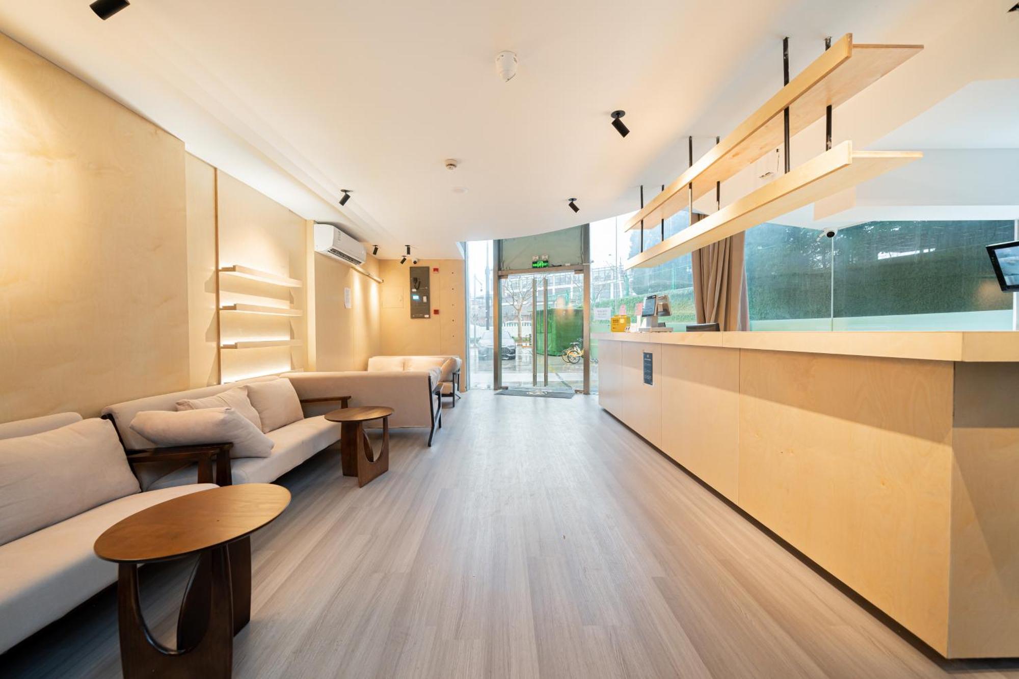 Denpa - Zhenbei Subway Station Meichuan Road Pedestrian Street Branch Hostel