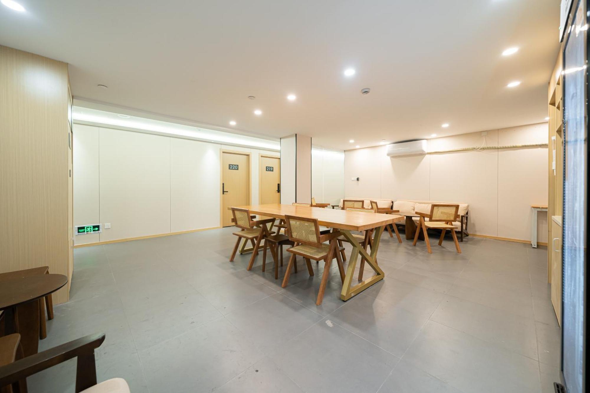 Hostel Denpa - Zhenbei Subway Station Meichuan Road Pedestrian Street Branch